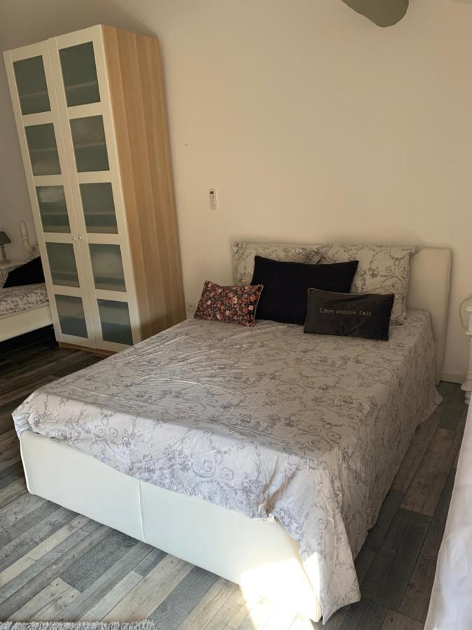 Mas Le Nathakassou Villa Cabannes Екстериор снимка