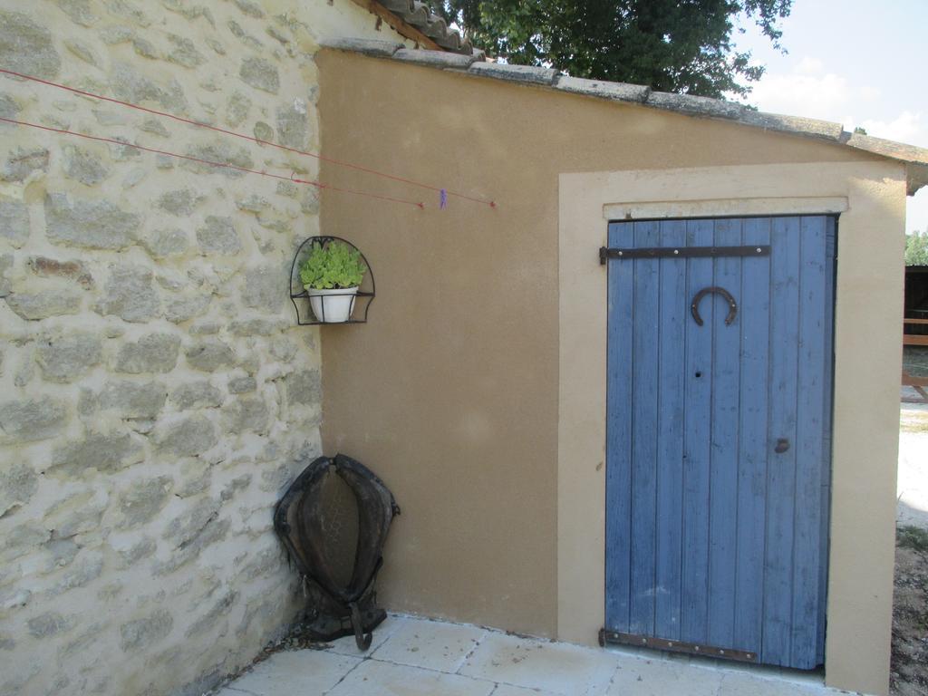 Mas Le Nathakassou Villa Cabannes Екстериор снимка